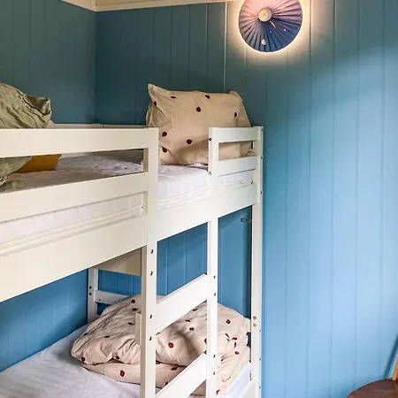 3 Bedroom Lovely In * Skibby