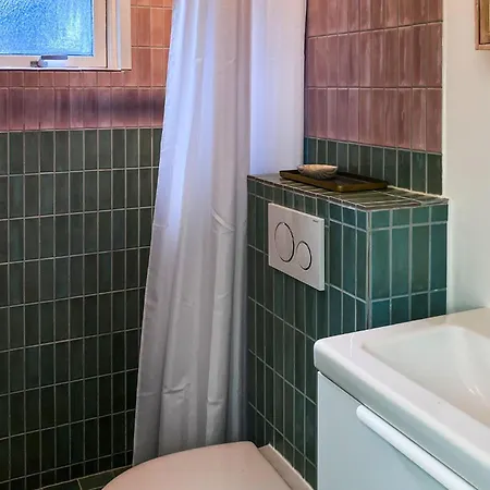 3 Bedroom Lovely In